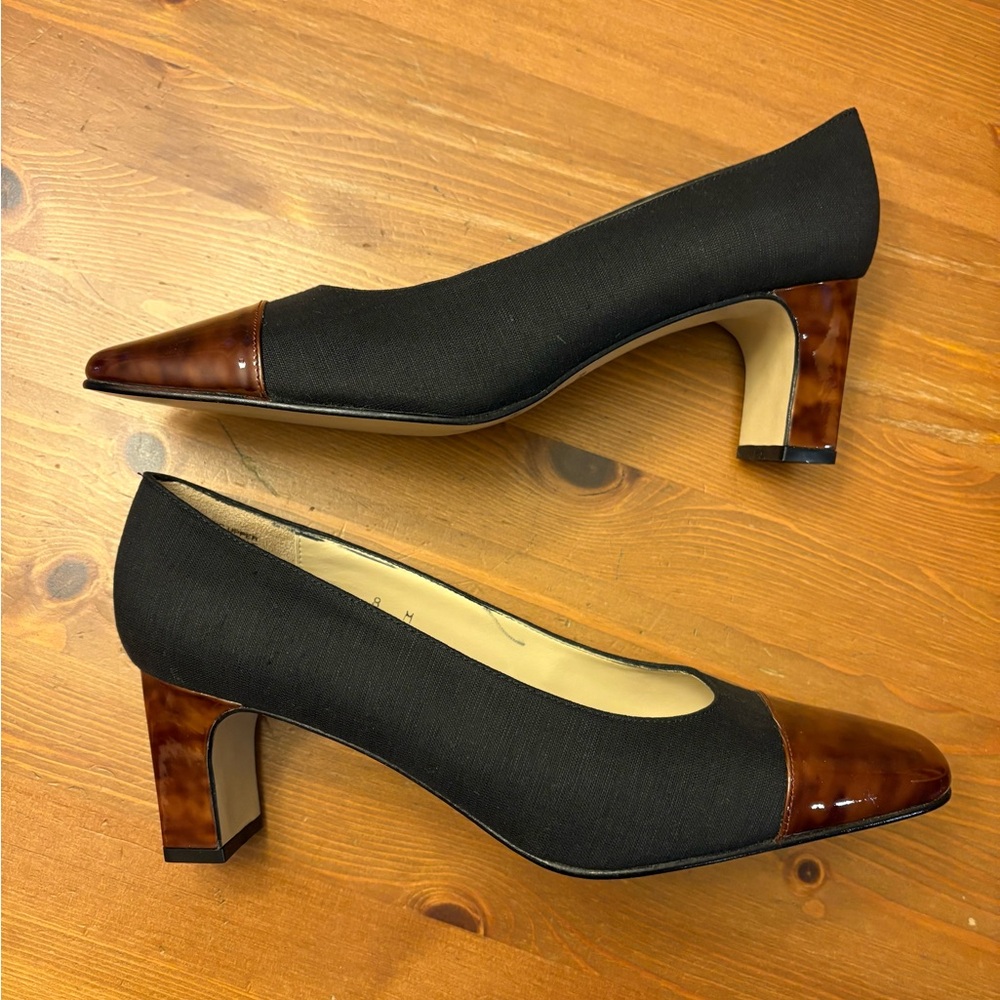 Etienne Aigner Pumps Dress Shoes Size 8M Two Toned Black And Brown Never Worn! - Picture 3 of 9